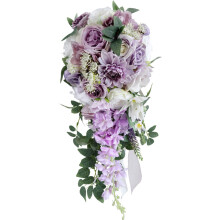 Unique Handheld Flower Bouquet for Wedding Ceremony, Modern Design with Water Drop Accents, Essential Floral Arrangement