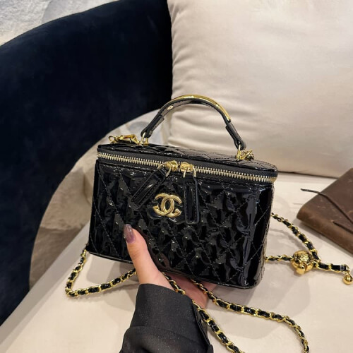 Fashionable shoulder bag handbag 1