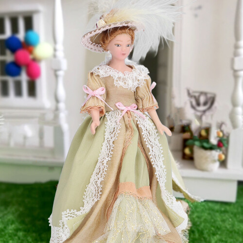 Vivid 1:12 Dollhouse Figure with Rotatable Limbs and Exquisite Workmanship 2