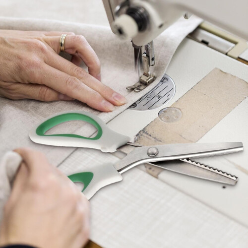 Fabric Cutting Scissors with Serrated Edge, Stainless Steel Triangular Decorative Edge Scissors, Comfortable Handle Craft Tools 1