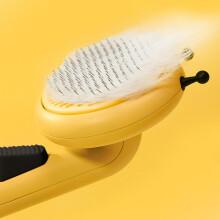 Haustier-Nadelkamm Selbstreinigend Entfernt lose Haare Mit Ein-Knopf-Bedienung Bienenform Katzengrooming-Massagebürste Little Bee, Gelb (Ei