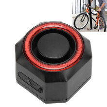 Smart LED Bike Taillight Waterproof USB Rechargeable with Remote, 700mAh Black