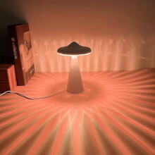 (2138) Luo maaginen tunnelma tällä 16-värisellä LED-UFO-pöytävalaisimella - Kaukosäädin ja USB-pistoke