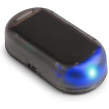 Autoalarm op zonne-energie met blauw LED-lampje, simulatie van een imitatiebeveiligingssysteem, waarschuwingslampje tegen diefstal en knipperende