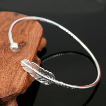 (Angel Feather) (Dream Catcher Feather) 925 Sterling Silver Ladies Round Beaded Feather Bracelet Angel Bangle Jewellery