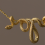 Collana a serpente avvolto, stile neutro e cool 4