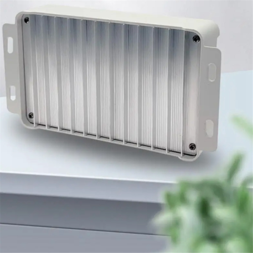 PWM solcelleregulator Adaptiv solcelleregulator med display, A 2