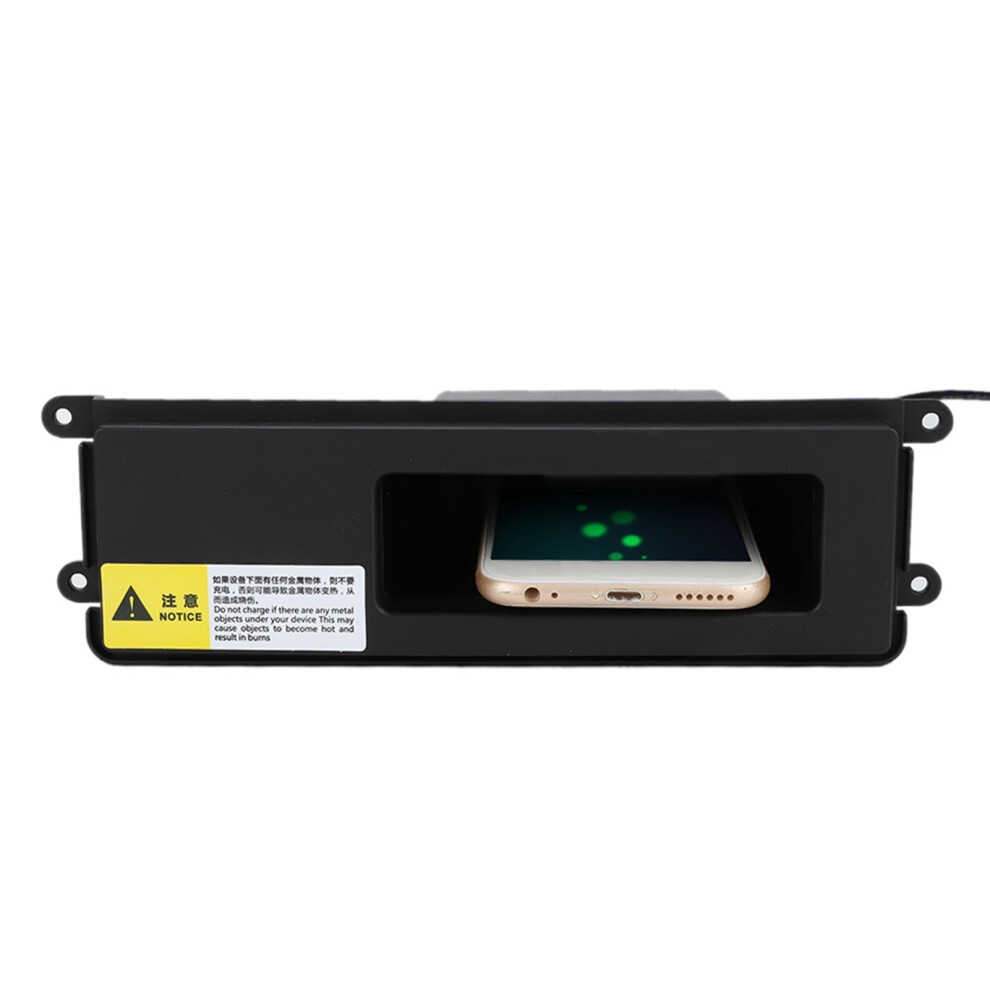 Auto Car Wireless Charger 15W Fast Fit for Mitsubishi Pajero 2006-2018