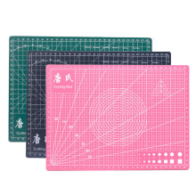 (Black) A4 Grid Self Healing Cutting Mat Durable PVC Craft Card Fabric Leather Paper Cutting Board Patchwork Tools