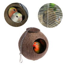 1 Stück Natürlicher Kokosnussschalen-Vogelnest Haustier-Vogel-Futterspielzeug mit 6 cm Loch