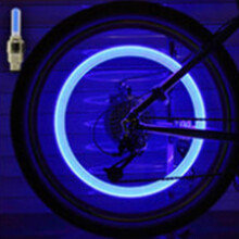 2 Stück Ventilkappen hellblau universell für Auto und Fahrrad
