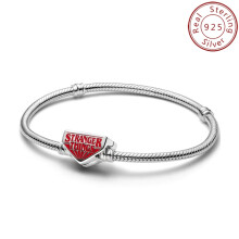 (GW1-20) 2025 Stranger Things series charms, with exquisite designs like hearts and stars, infusing fantasy elements into the bracelet