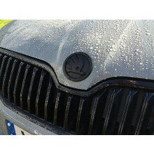 Schwarzes 90-mm-Emblem, 3 m selbstklebend, für die vordere, hintere und die Motorhaube, für Skoda-Modelle