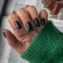 KQueenest Dunkelgrüne Press on Nails Kurze Mittlere Quadrat Klebenägel Set, Kunstnägel für Frauen Herbst Winter