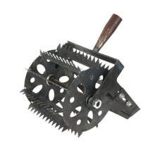 Weeds Roller Manual Weeder Tool 36 Inch Steel Rolling Lawn Aerator for Soil Loosening and Yard Planting