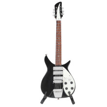 Mini-Gitarre im Maßstab 1:6 aus Buchenholz, 18 cm/7,1 Zoll lang, mit Lackierung. Puppenhaus-Instrumentenspielzeug für Musikliebhaber