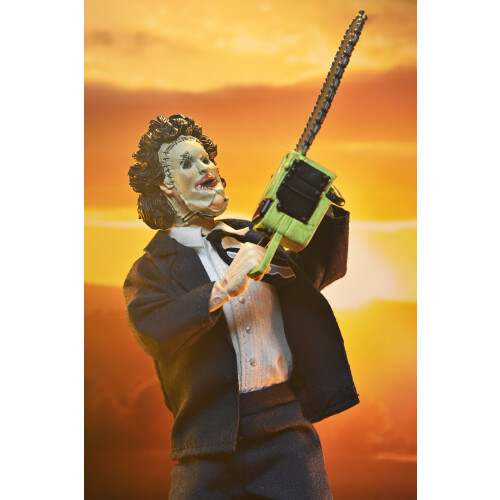 NECA NECA Texas Chainsaw Massacre 50th Aniversary Leatherface 8" Figure 2