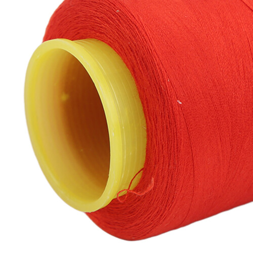 2 pezzi di filo per overlock, rosso, poliestere, 4,711,26 cm 2