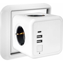 Useita USB-liitäntöjä, kuutioseina oleva virtajohto 4 liitäntää 2 USB-virtalähteellä, 1 Type-C-portti