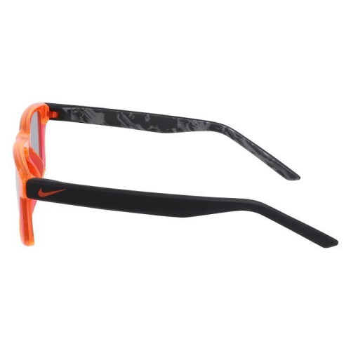 Nike Sonnenbrille - NIKE - NKDZ7380 - 635 HELLROTES KRIMSON/SILBER FLASH - Schutz 3 - Kind 2