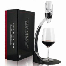 Täydellinen Magic Decanter Luxury -viinin ilmastussuodatin jalustalla