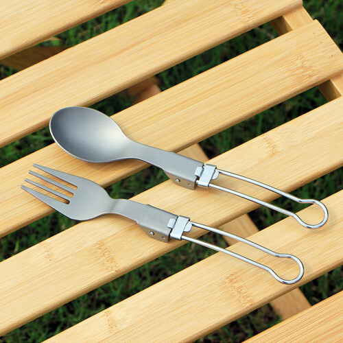 Portable Titanium Foldable Camping Cutlery Set with Carabiner 2