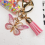 Chaveiro de letra rosa da moda tipo A com pingente de cristal epóxi e borboleta 7