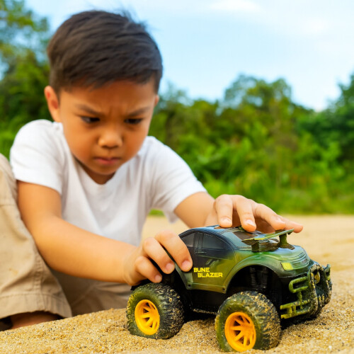 Dune Blaster RC Car, 4x4 Remote Controlled Off Road Buggy, High Speed 2