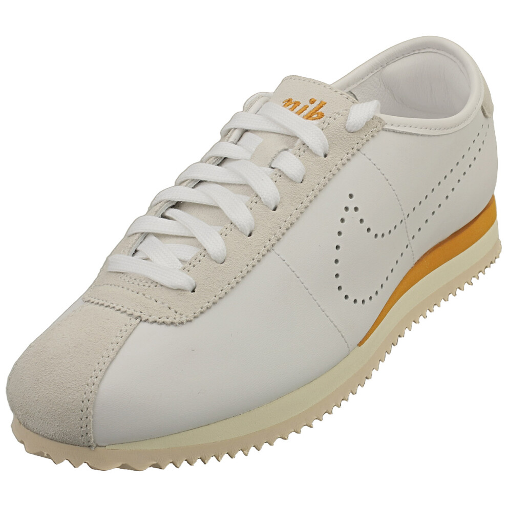 Nike (6) Cortez Womens Fashion Trainers In White
