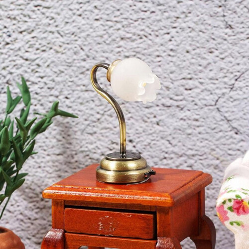 1/12 Vintage Mini Table Lamp with LED Light Model for Miniature Accessories 2