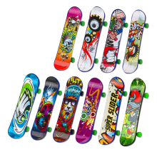 Finger Skateboard Mini Fingertip Skateboard, Kids Partys Gift Fingerboard Toy
