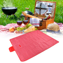 Tapis de pique-nique Ă carreaux rouges 6-8 pers. 145 x 180 x 0,5 cm