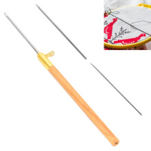 Ago a tre punte, un set, grande 5x3,5x2,5 mm