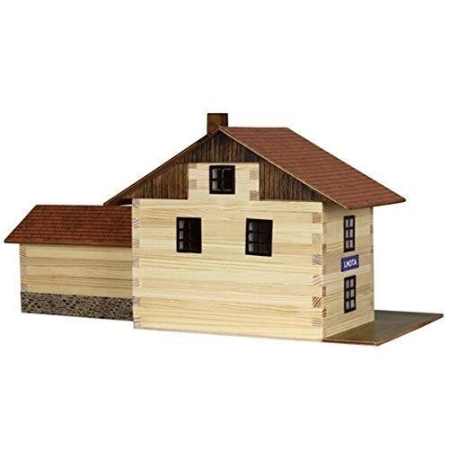 Walachia Model Train Station Model - WAL36 2