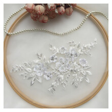 Fabric Hand Nail Bead Cloth Paste Lace Flower Pieces for DIY Clothing Accessories, 4 Original White Floral Embellishments