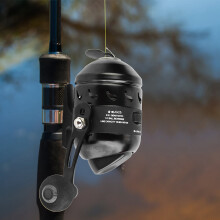 Schwarzes Guss-Spinnyreel Innere Linie Schuss Fischrolle Geschlossener Angelausrüstung