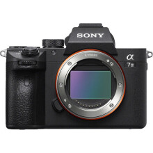 Sony A7 Iii + Sel 85Mm F1.8