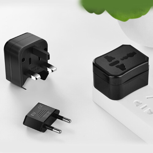 Universal-Reiseadapter Stecker 2