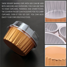 Coppette da dessert con coperchio, confezione da 25 contenitori per dolci in alluminio dorato, pirottini trasparenti per budino e cupcake.