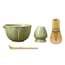 Ciotola per fiammiferi con beccuccio e frusta, supporto per cucchiaio per matcha, kit perfetto da 4 pezzi per la cerimonia del tè
