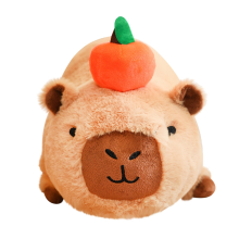 Süßes Kabibala-Plüschtier mit orangefarbenem Kopfschmuck, weiches Tierpuppenkissen. Das perfekte Kuschelgeschenk.