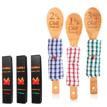 3 premi per la gara di cucina di chili: 1, 2 e 3 premio, cucchiai di legno, trofei, scatola di strofinacci da cucina