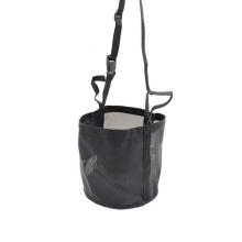 Verstellbarer, elastischer Heufuttersack für Pferde – Outdoor-Halsfütterung in Schwarz S-18x21cm