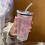 Bicchiere di plastica rosa da 450 ml trasparente con cannuccia e coperchio per bevande al latte e caffè, per casa, viaggi e bevande 5