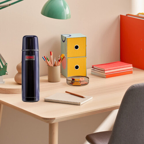 Thermos Thermos Light and Compact Flask, Midnight Blue, 1L 2