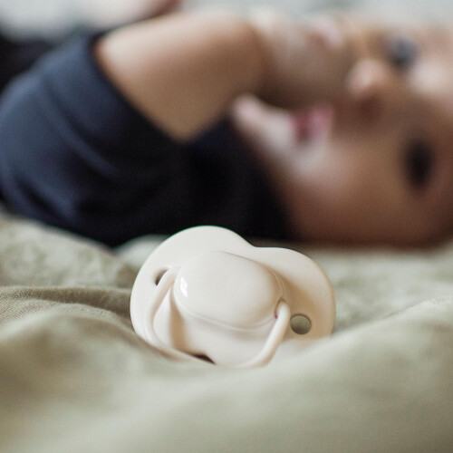 Tommee Tippee Tommee Tippee Cherry Latex Dummies, 0-6 Months, Pack of 2 Du 2