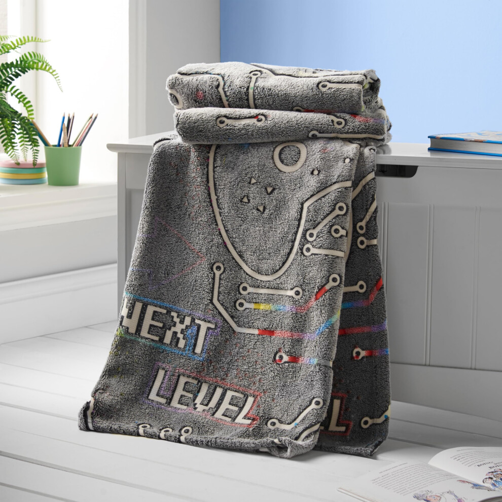 Catherine Lansfield Game Over Glow in the Dark Fleece Cosy Fleece 130x170 cm Blanket Throw Black - Image 7