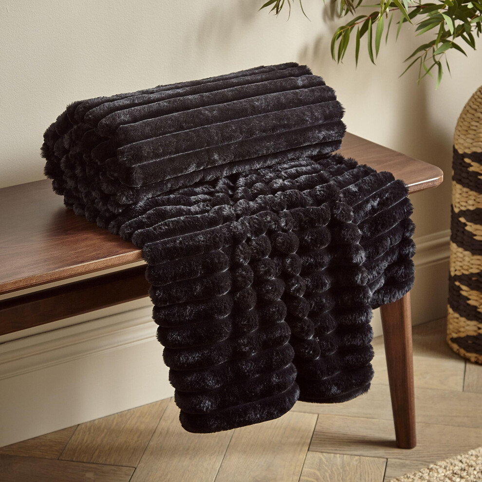 Catherine Lansfield Cosy Ribbed Faux Fur 130X170cm Blanket Throw Black