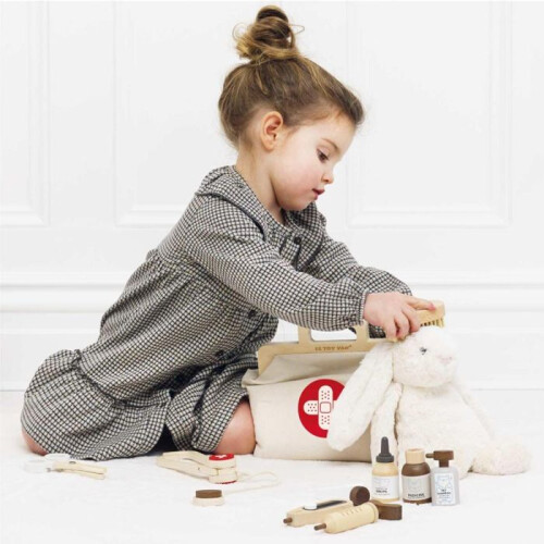 Le Toy Van - Set da veterinario con accessori - PETIT JOUR 1