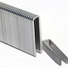 L15 18 Gauge Galvanized Staples 1/4-inch Crown 1-1/4-inch Length 5000 Count Box for Heavy-Duty Applications